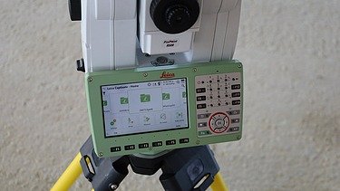 Testování robota na stavbě