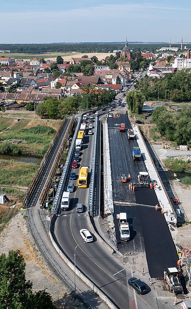 Dronový pohled na most v Břeclavi