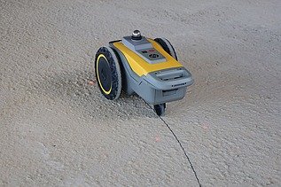 Testování robota na stavbě