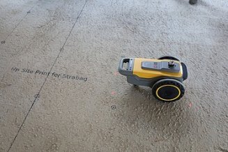 Testování robota na stavbě