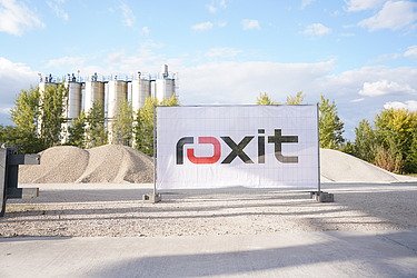 Roxit- ilustrační obrázek