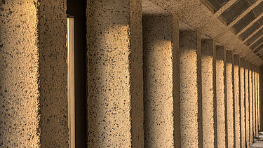 Detail na sloupy
