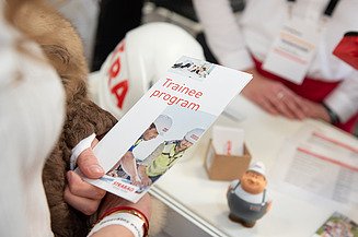 Trainee program - ilustrační